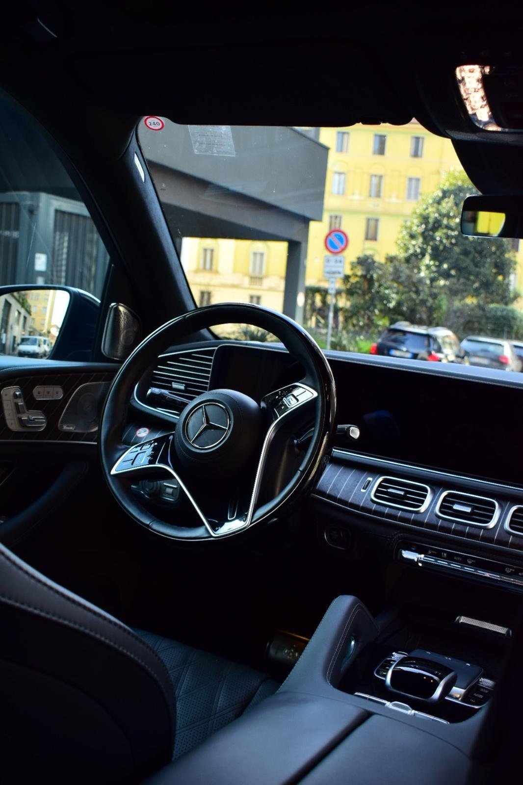 Mercedes GLS600 Maybach — photo 8